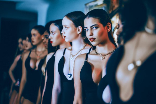 Huile de massage : savourez le plaisir des sens en duo